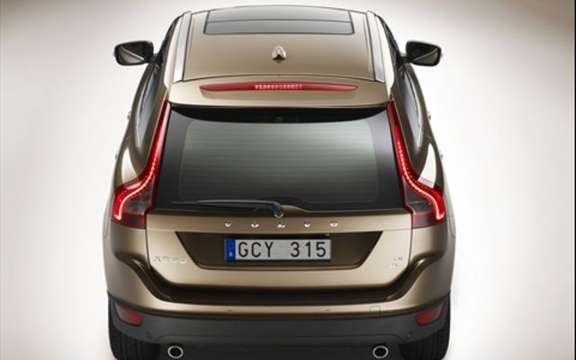 Volvo publishes the first pictures of the new XC60 picture #4