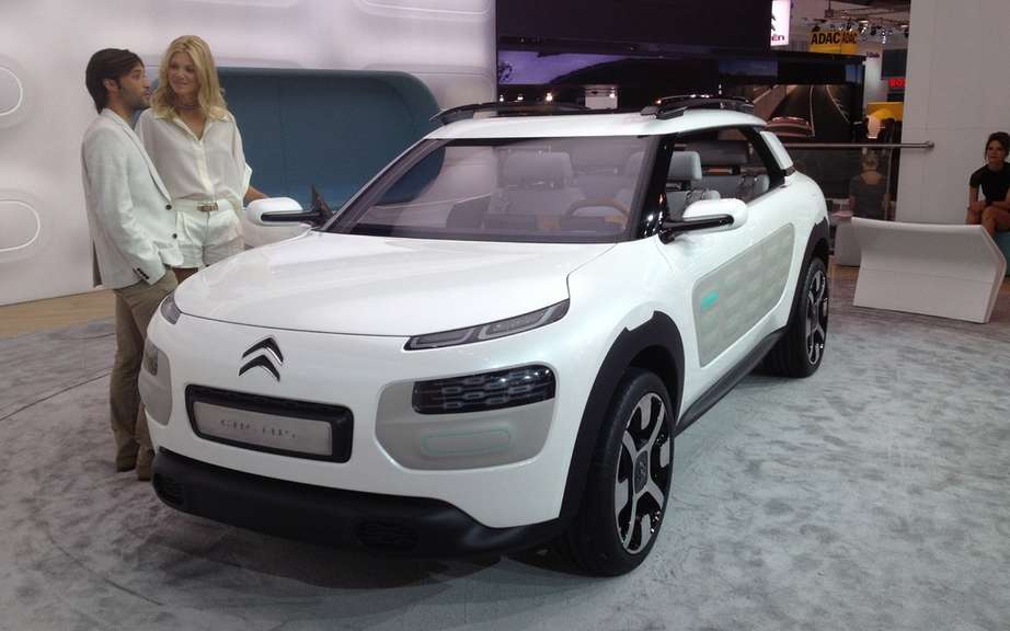 Citroen Cactus Concept: reward by Automobile Magazine picture #4