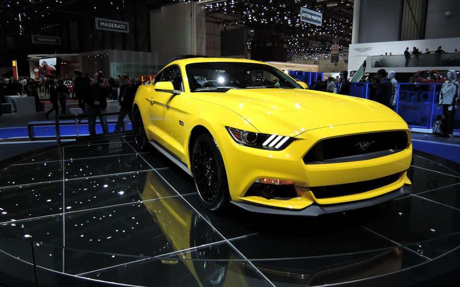 Ford adds a smoke screen function has the 2015 Mustang picture #4