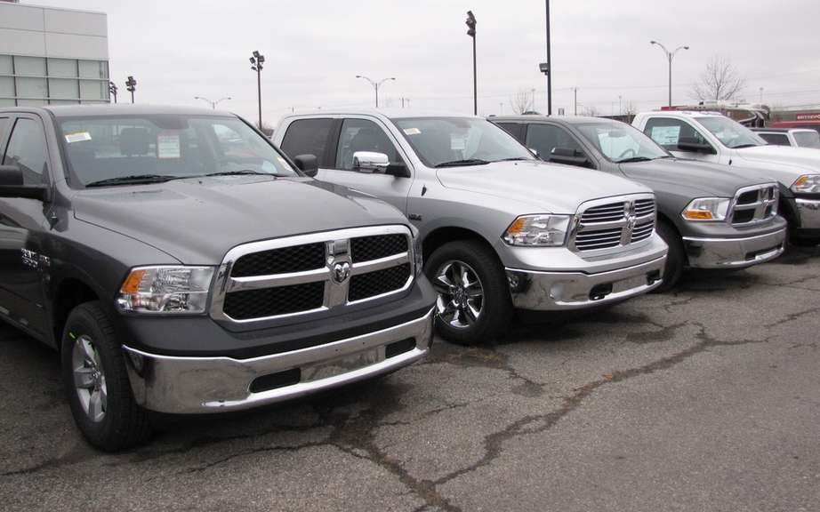 Canadian Car and truck sales increase picture #3