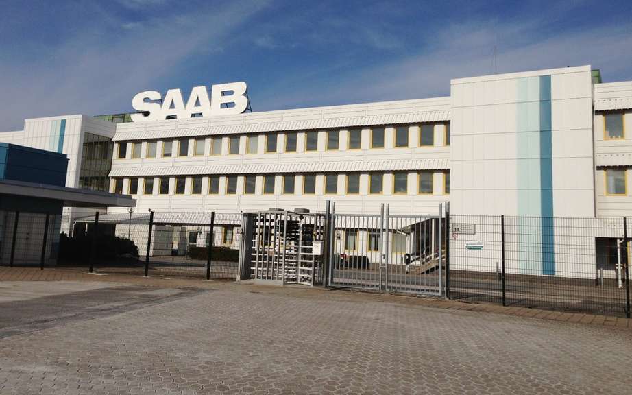 Saab resumes production