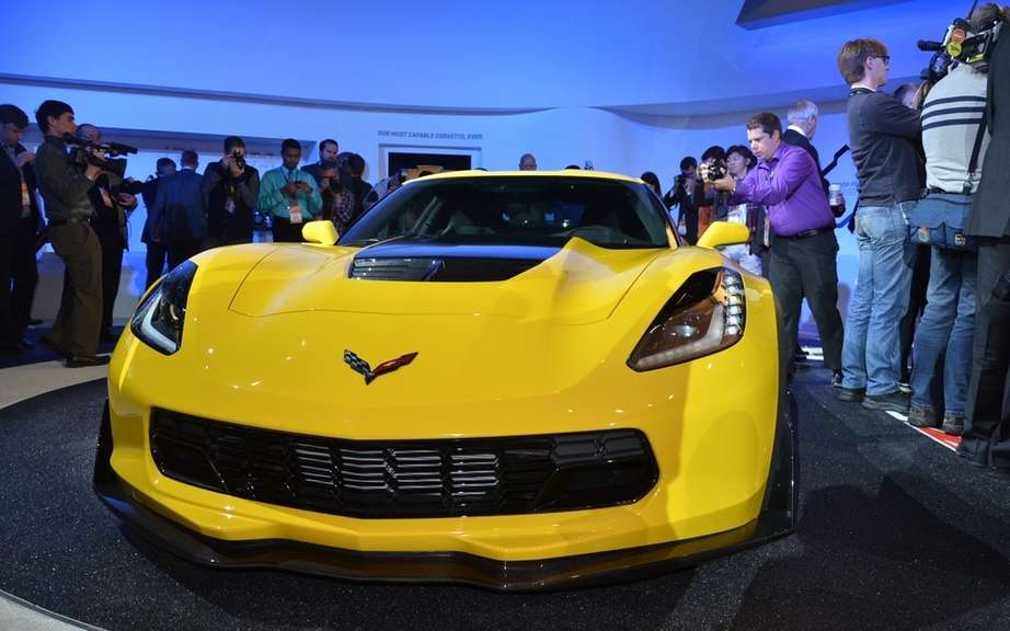 Chevrolet unveils Corvette Stingray its Premiere Edition Convertible picture #1