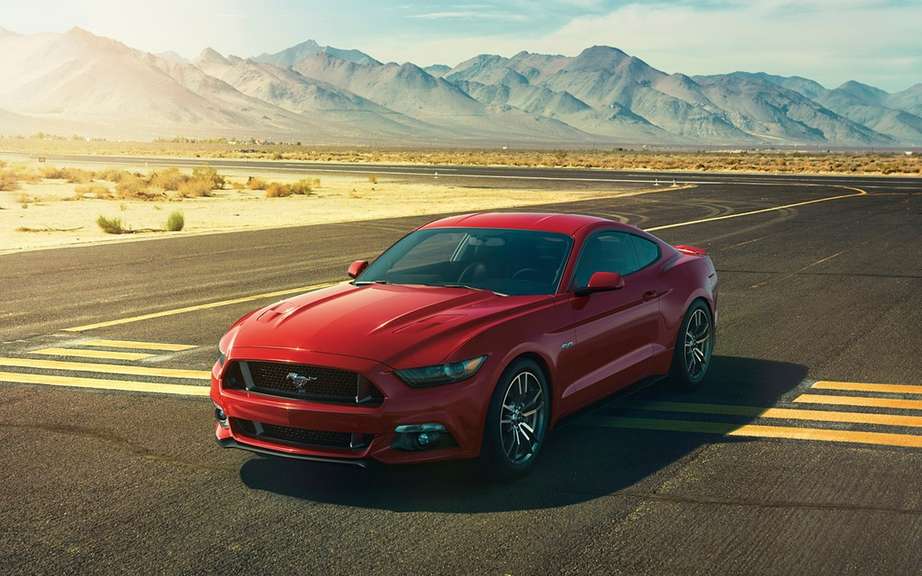 The new 2015 Ford Mustang is unveiled picture #16