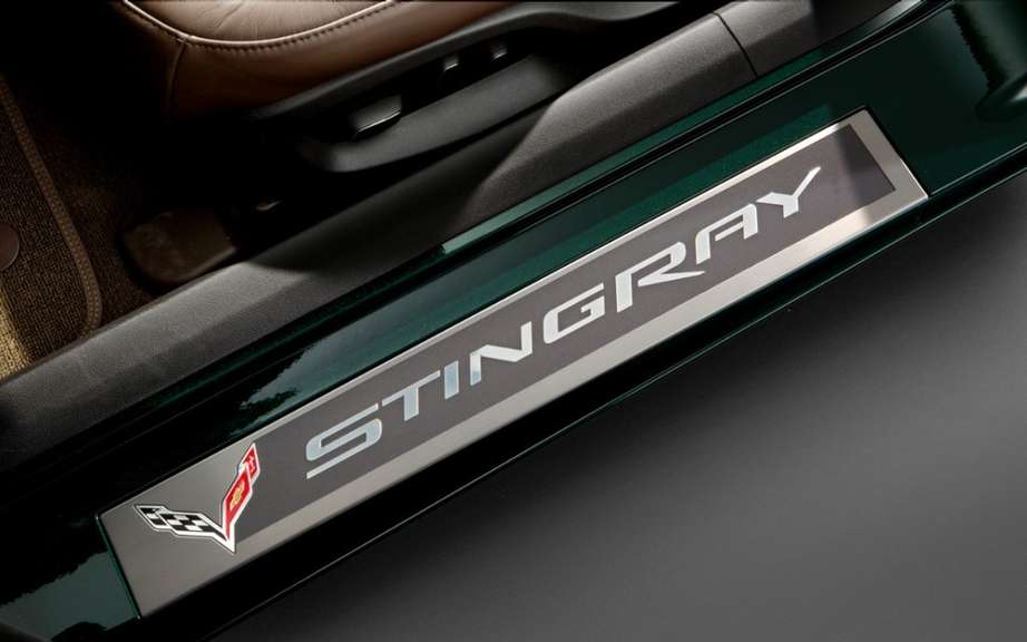 Chevrolet unveils Corvette Stingray its Premiere Edition Convertible picture #10