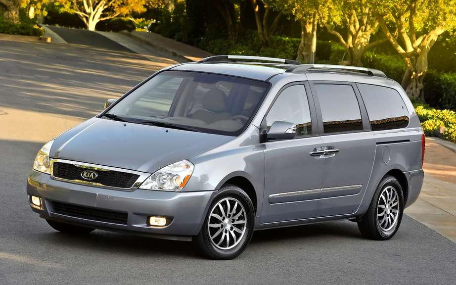 Kia recalls over 96,000 Sedona picture #2