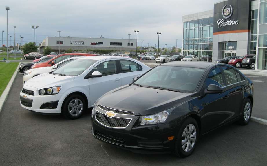 GM delays the closing of an assembly line in Oshawa, Ontario picture #3