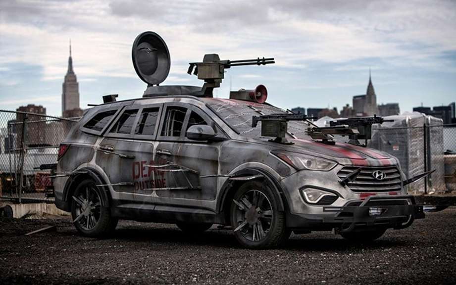 Hyundai unveils its Santa Fe Sport Zombie Survival Machine picture #4