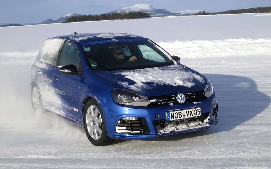 Volkswagen would prepare a family version of the Golf R picture #4