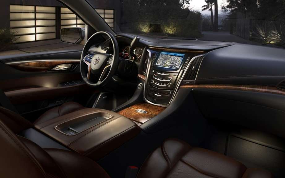 Cadillac Escalade 2015: Expertise and Technology picture #3