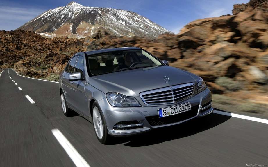 Nobody is immune: Mercedes C-Class recalls its picture #3