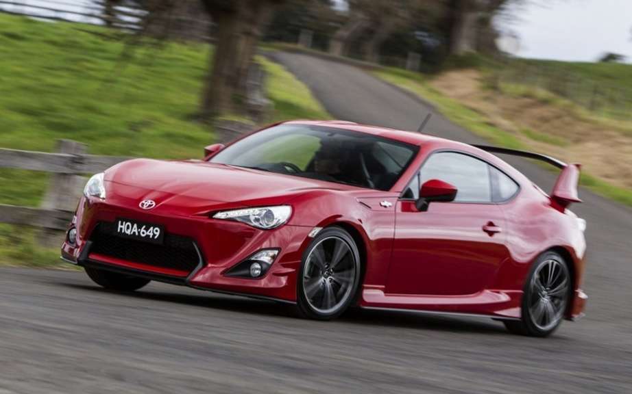 Toyota GT-86 hybrid drive picture #2