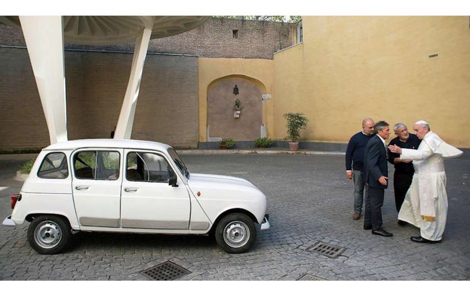 Pope Francois Renault rolls April 1984