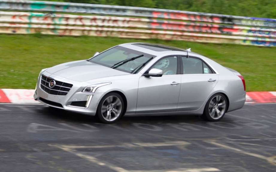 Cadillac CTS rolling on the difficult Nurburgring picture #4
