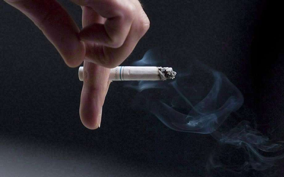 Thousands of children are exposed to cigarette smoke in cars