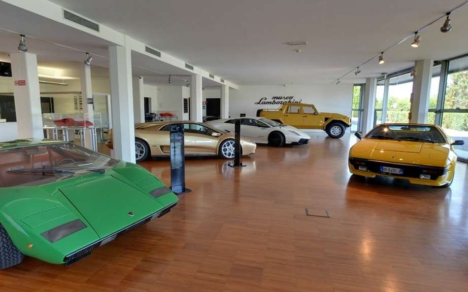 Visit the museum Lamborghini seated in your chair!