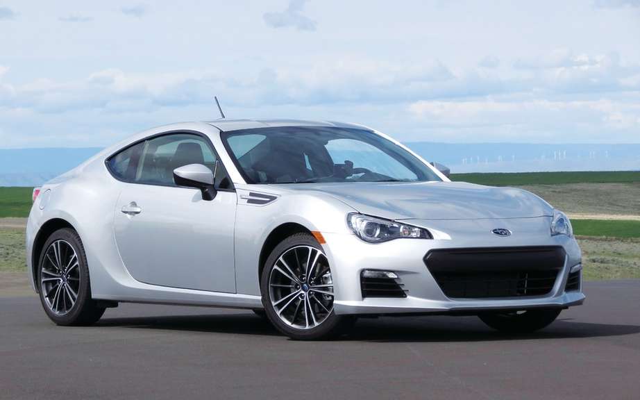 Subaru BRZ tS: in series limited and reserved for Japanese picture #1