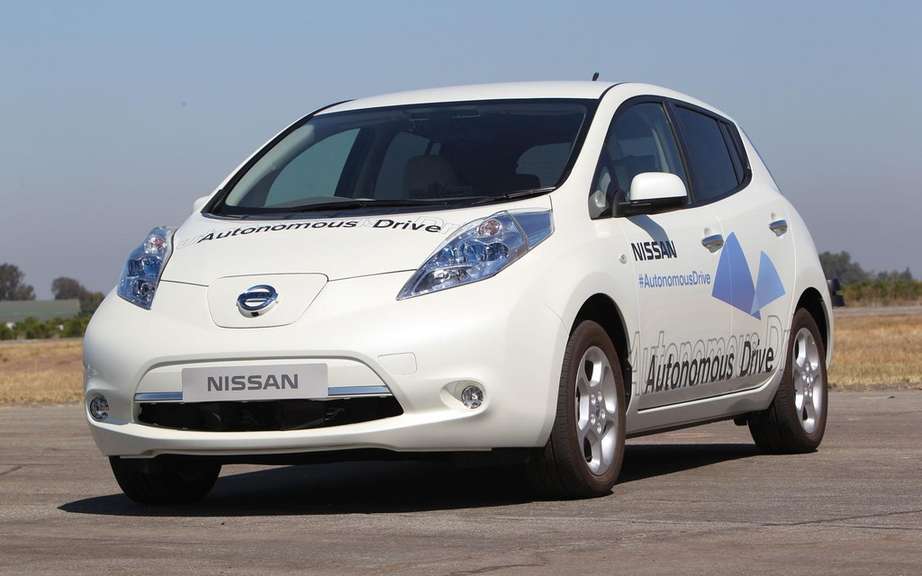 Nissan plans to produce an autonomous car 2020 picture #8