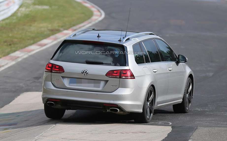 Volkswagen would prepare a family version of the Golf R picture #9