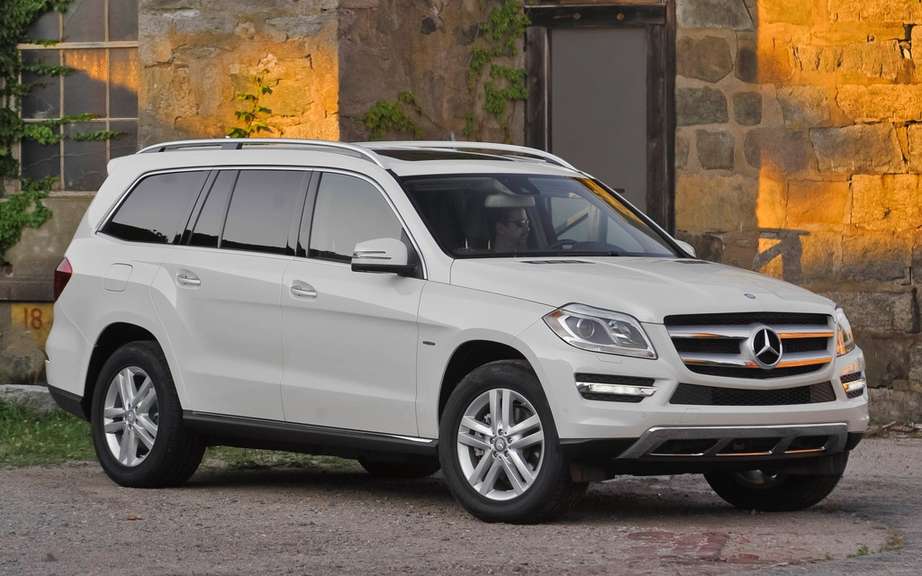 Russia reward its athletes with Mercedes-Benz GL picture #4