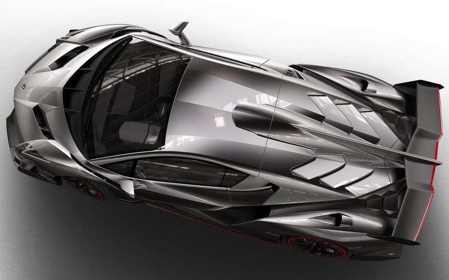 Veneno Lamborghini Roadster: 6.5-liter V12 and 750 horsepower picture #6