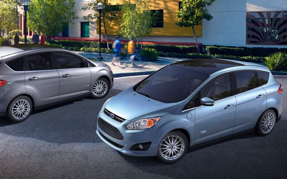 Improves the Ford C-MAX Hybrid in 2014 picture #1