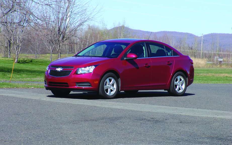 GM makes a recall Chevrolet Cruze for a brake problem picture #3