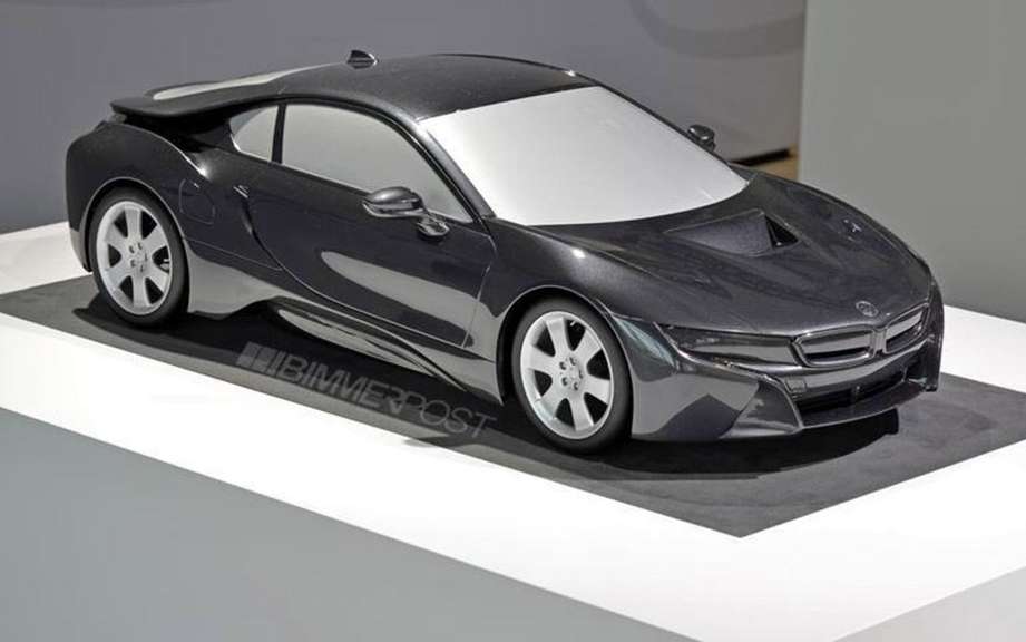 BMW i8 presented in miniature picture #1