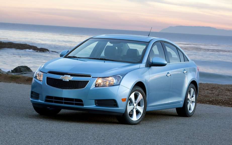 GM makes a recall Chevrolet Cruze for a brake problem picture #4
