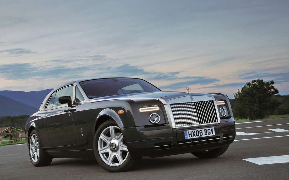 Rolls-Royce Phantom Drophead Coupe and Waterspeed Collection picture #3
