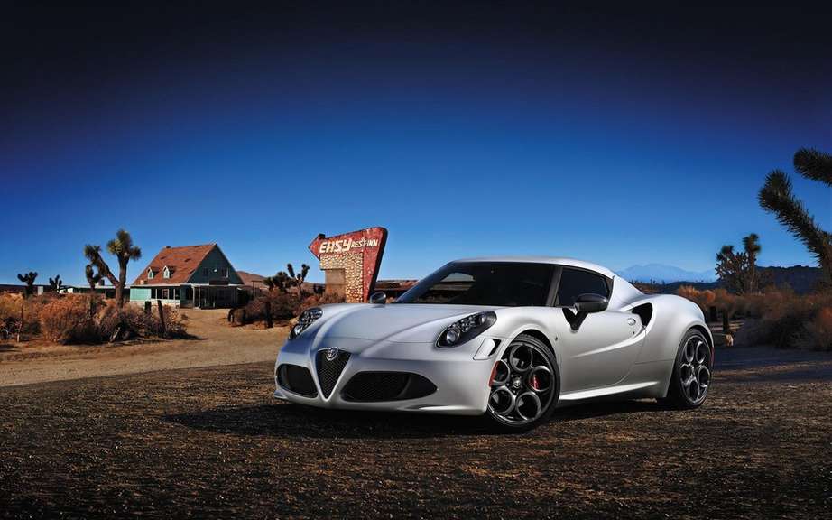 Alfa Romeo Spider inspired by the lines of section 4C