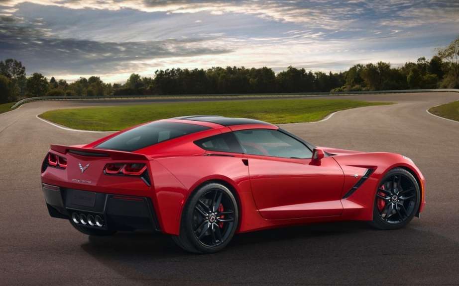 Chevrolet Corvette Stingray 2014 offered a starting price of $ 52,745 picture #7