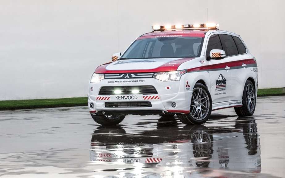 Mitsubishi vehicles and safety at Pikes Peak picture #5