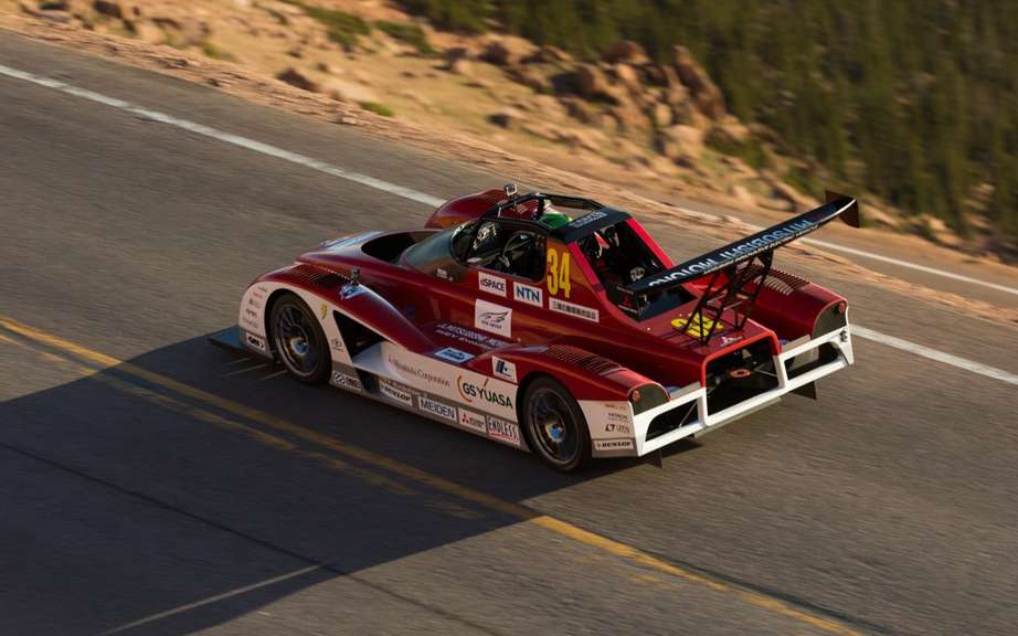 Mitsubishi vehicles and safety at Pikes Peak picture #9