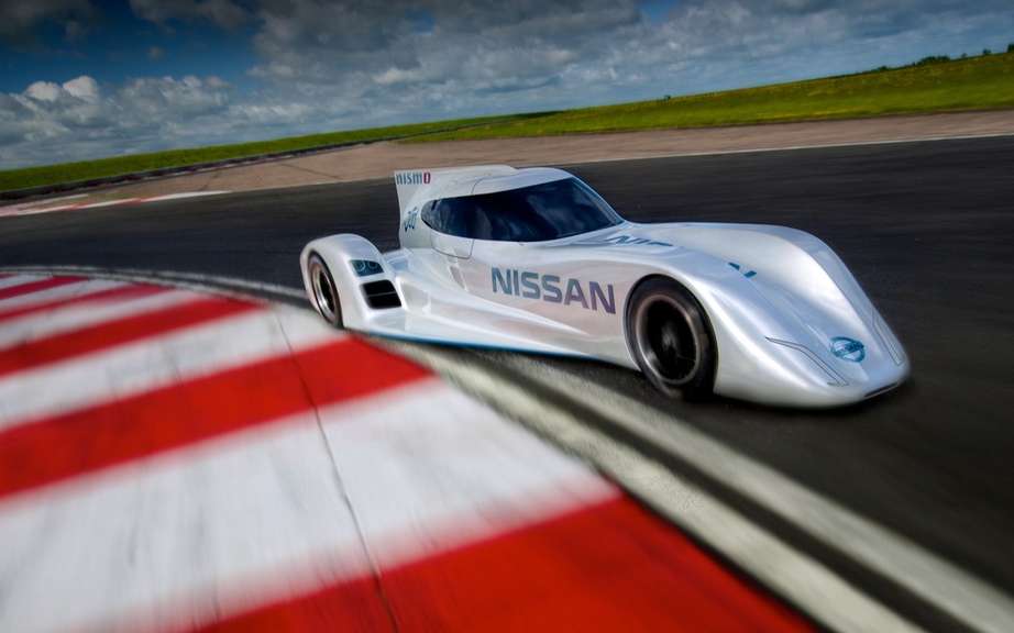 Nissan unveiled its prototype project for the 24 Hours of Le Mans 2014 picture #6
