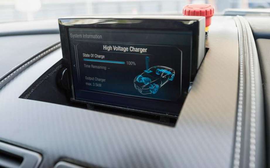 Aston Martin Bosch design and a rechargeable hybrid DB9 picture #9