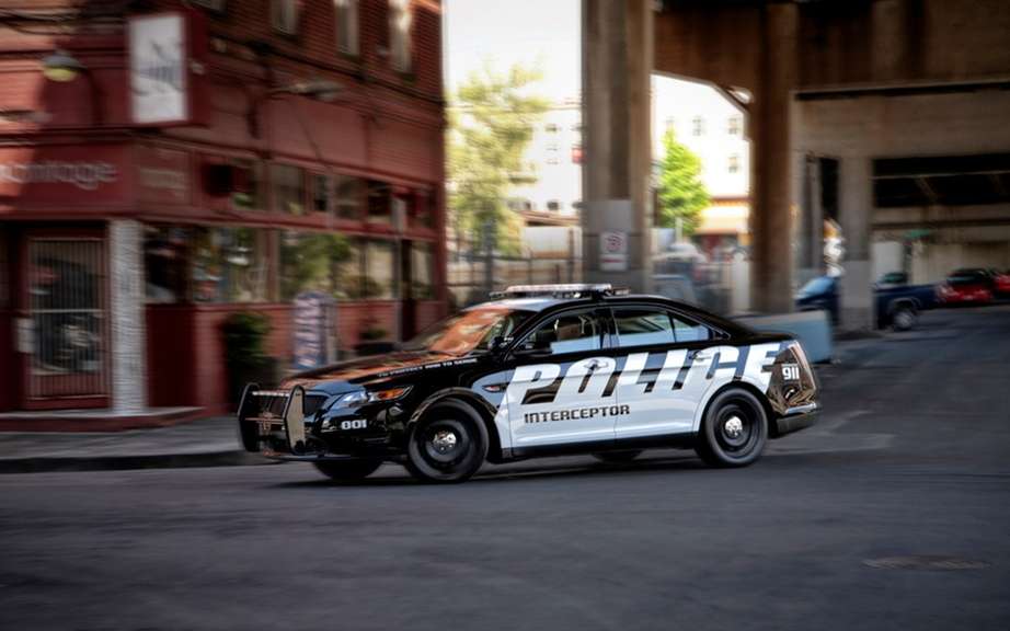 Ford Police Interceptor protector of peace officers picture #2