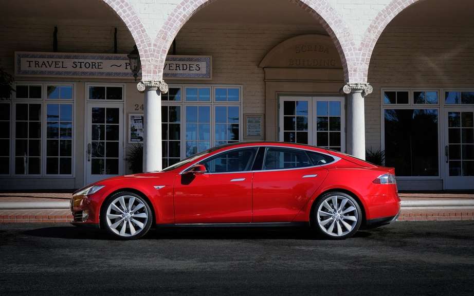 Tesla Model S Lengthens wheelbase to the Chinese market? picture #5