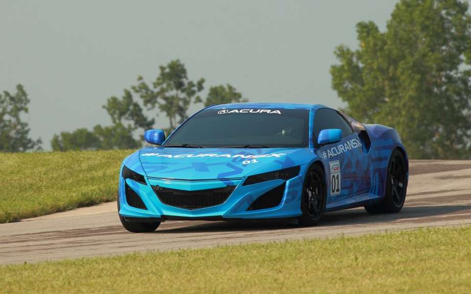 Acura NSX: the prototype unveiled at Mid-Ohio Raceway before the Honda Indy 200 IndyCar picture #2