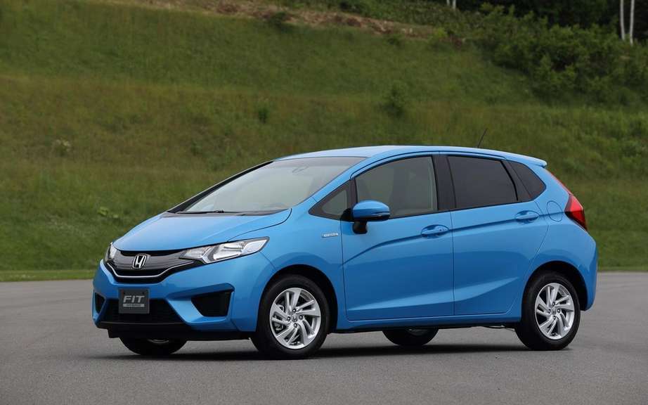 Honda Canada Recalls Nearly 9,000 vehicles from 2012 and 2013 Fit model icts picture #1