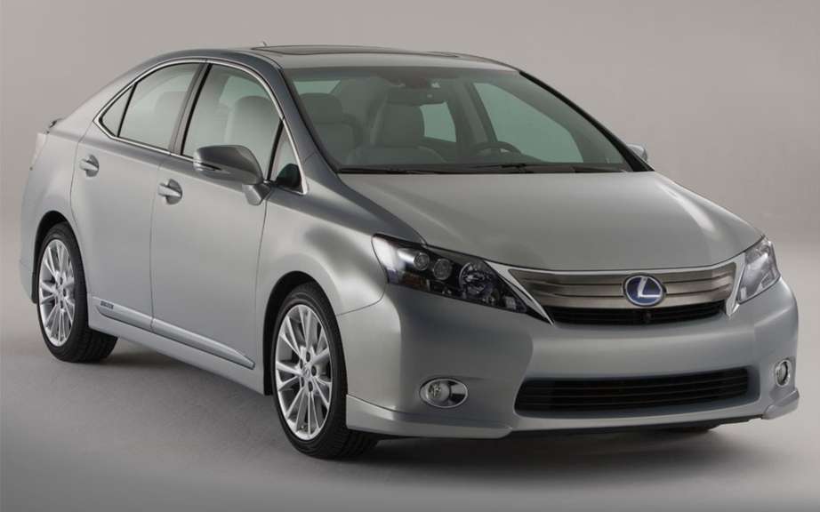 how many toyota prius were sold in 2010 #5