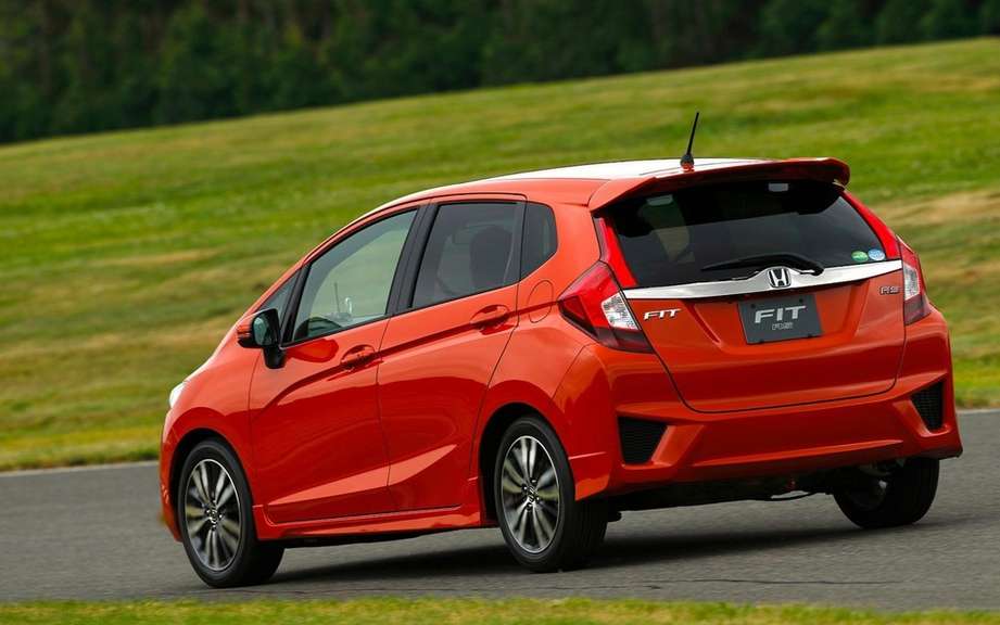 Honda Fit 2014 unveiled on the Net picture #12