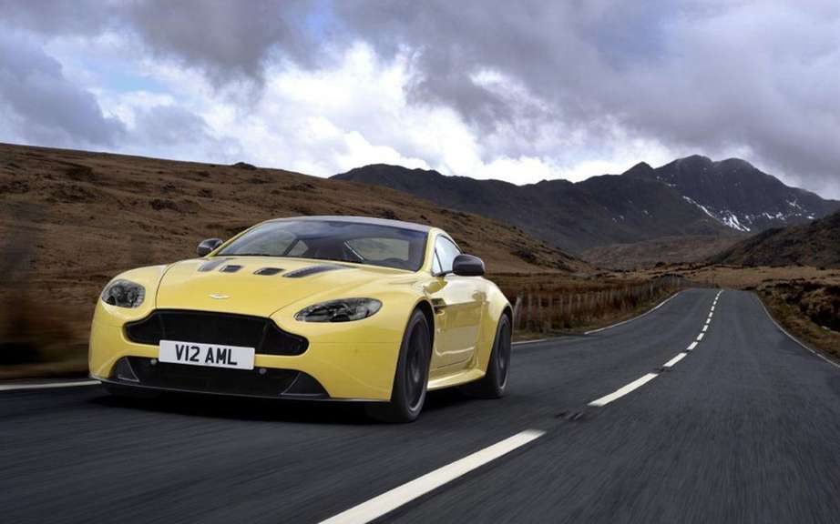 Aston Martin V12 Vantage S: with the engine of the Vanquish picture #3