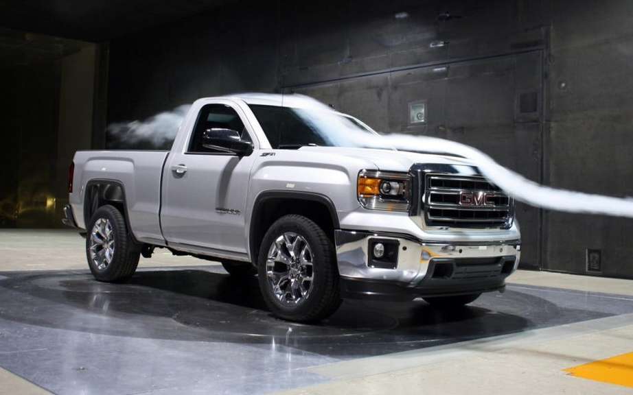 GMC Sierra 2014 Regular Cab tunnel picture #5