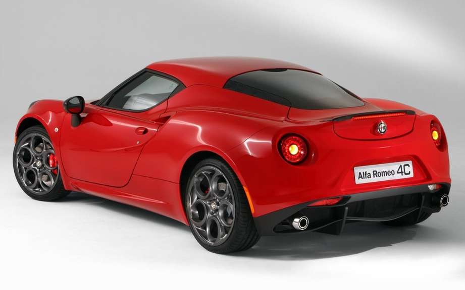 Alfa Romeo 4C Launch Edition: she is aptly named picture #8