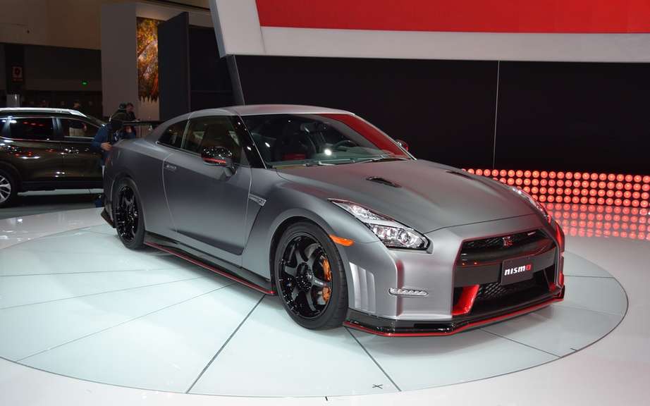 Nissan GT-R Bolt Gold 2014: Usain Bolt has reserved picture #3