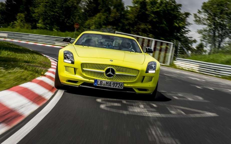 Mercedes-Benz SLS AMG Electric Drive: Champion Nurburgring picture #5