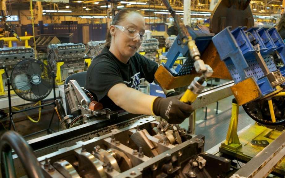 GM will walk 560 employees time to renovate a factory near Detroit picture #1