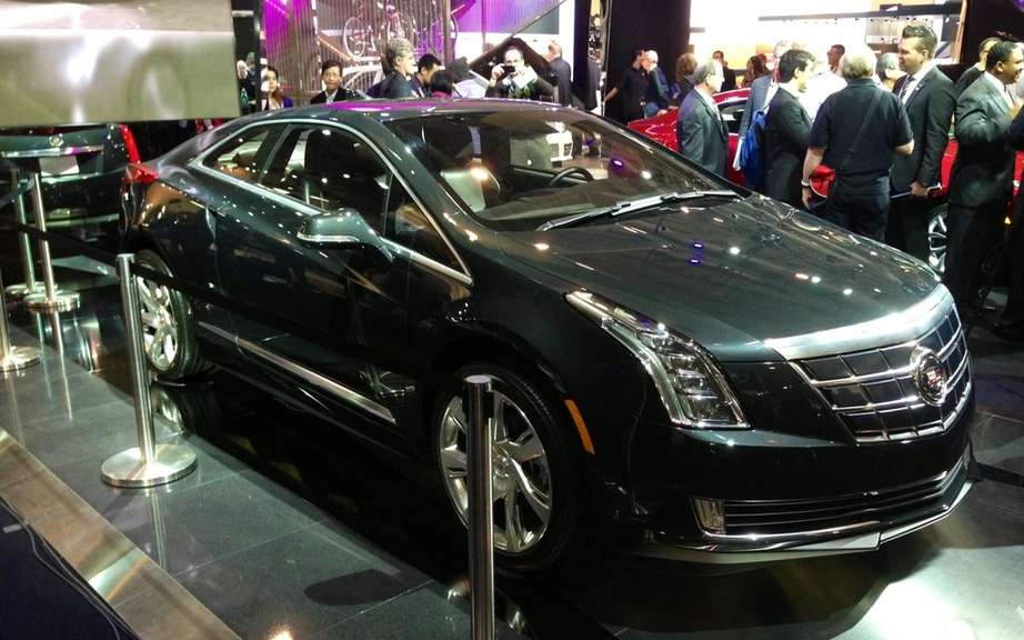 Cadillac ELR: the energy control is in the hands of the driver picture #4