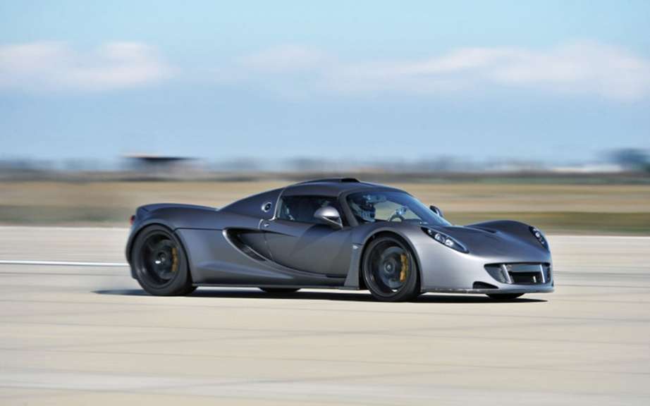 Hennessey Venom GT: as fast as a Bugatti picture #7