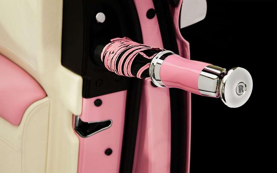 Rolls-Royce has been involved in the fight against breast cancer picture #8
